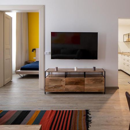 Designer Apartments In New Town By Prague Days - "Included Everything We Needed And More" Praga Quarto foto