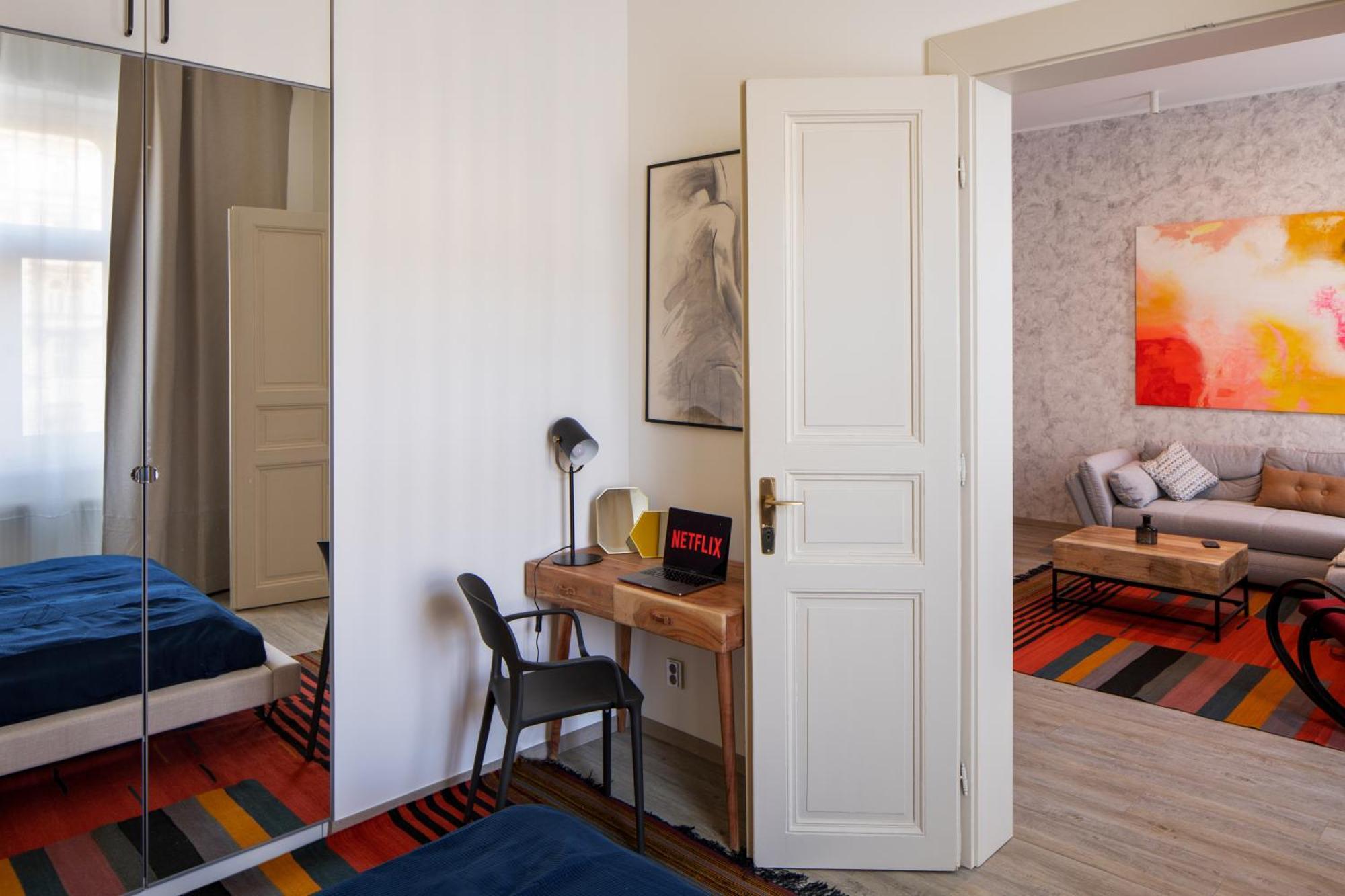 Designer Apartments In New Town By Prague Days - "Included Everything We Needed And More" Praga Quarto foto